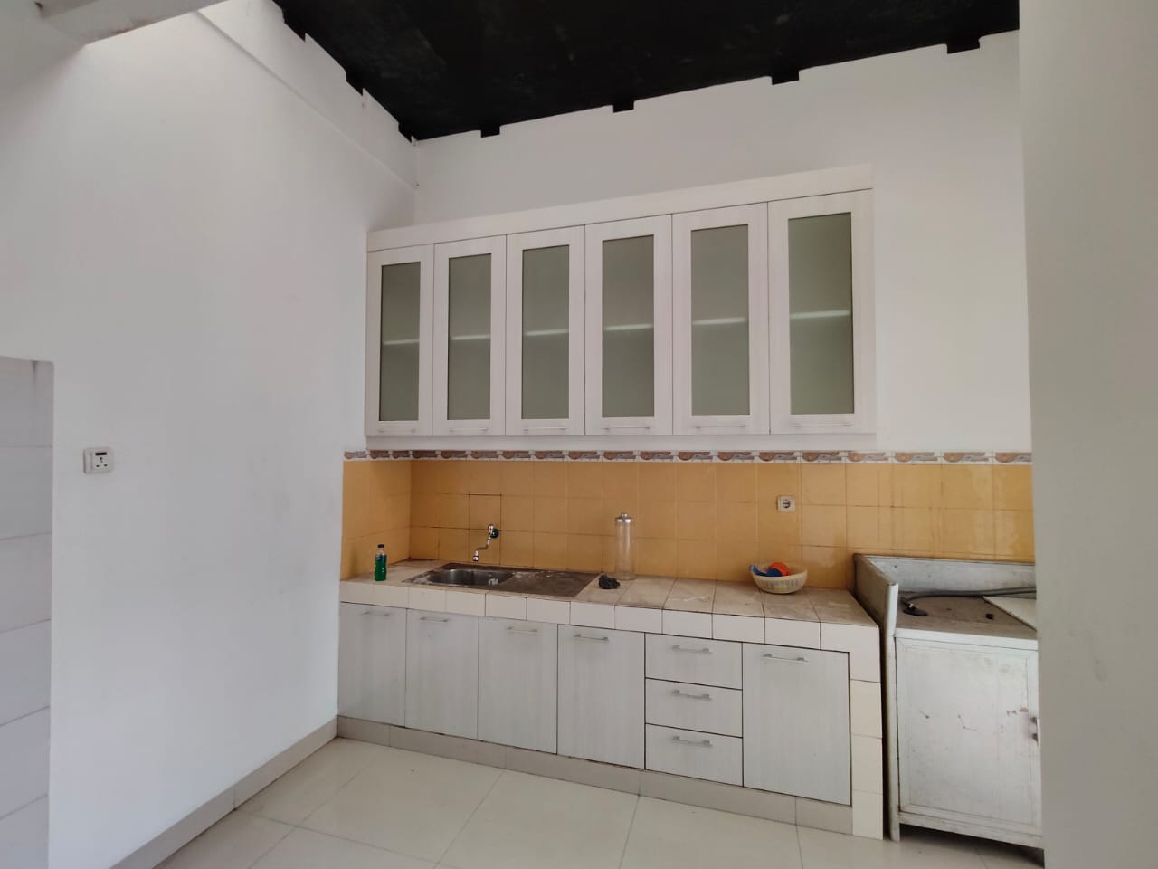 Rumah Disewakan di Cluster Taman Beverly Lippo Cikarang